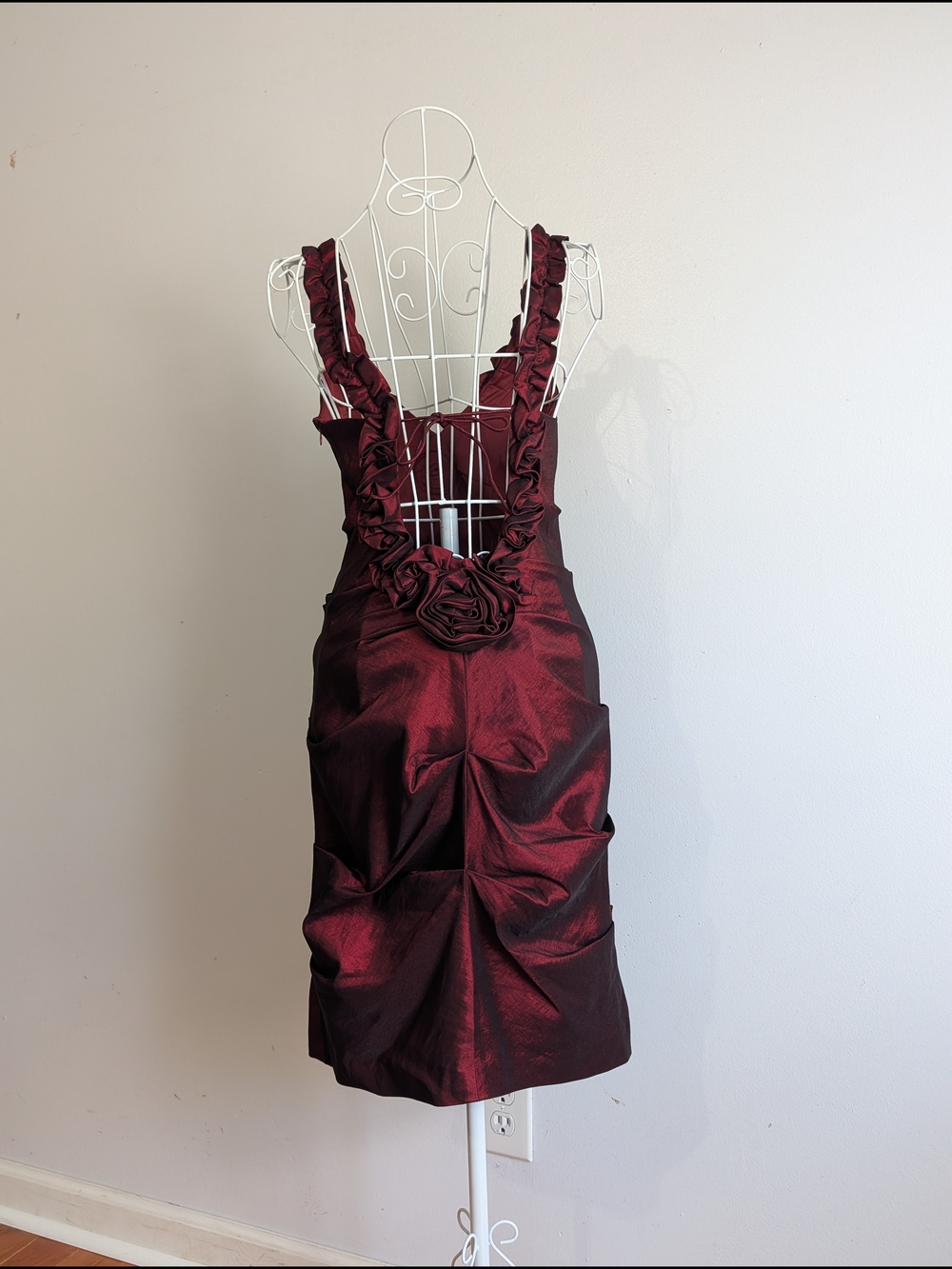 Adrianna Papell Backless Ruffled Rosette Cocktail Dress in Burgundy